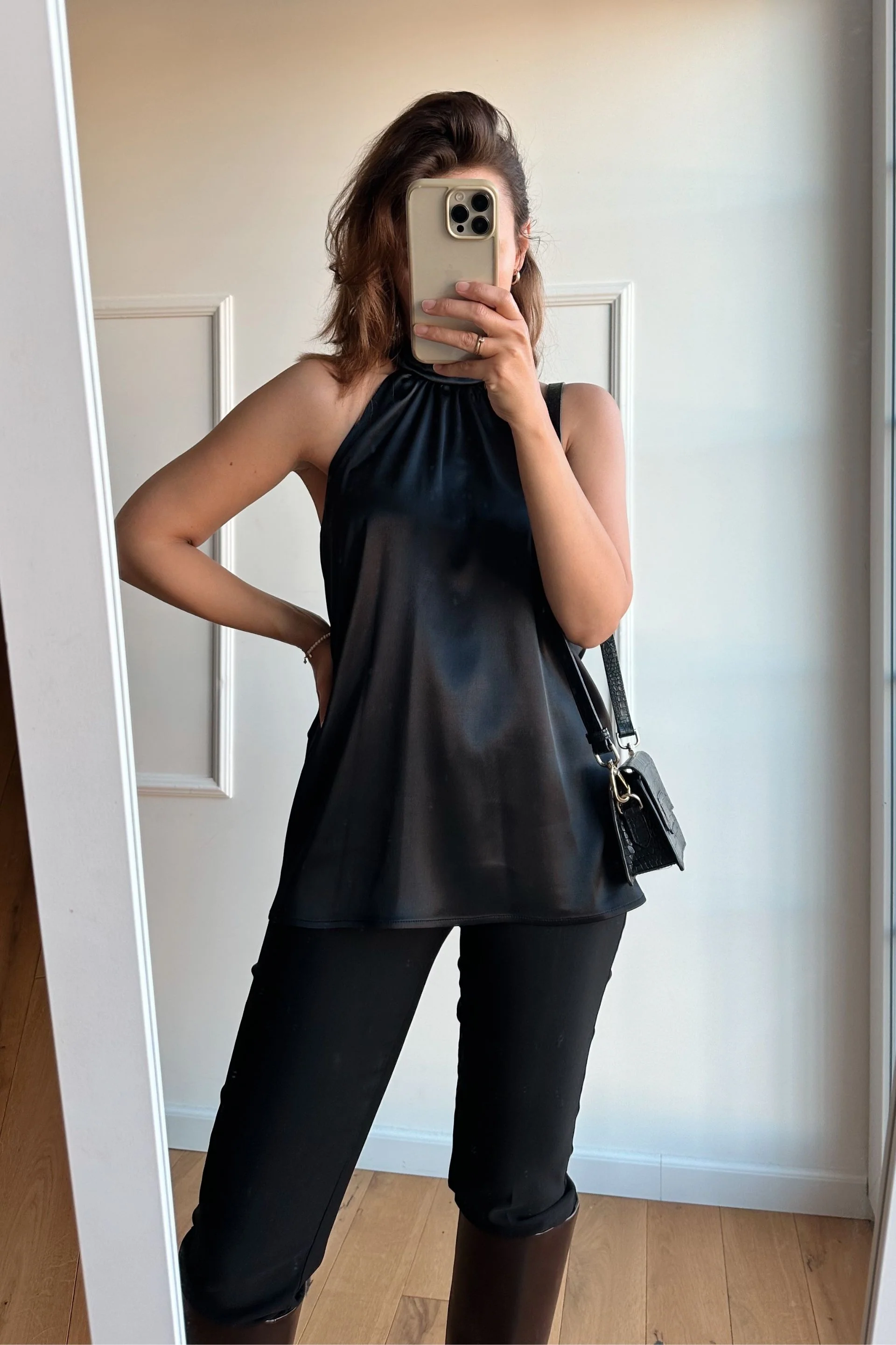 Elegancki top z dekoltem halter czarny - Image 5